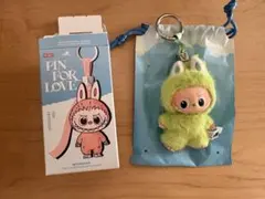 V vラブブ THE MONSTERS PIN FOR LOVE アルファベット