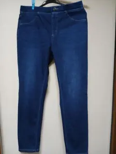 Item thumbnail for item 7c4619f2-1d07-4c47-a149-89017309ad1e