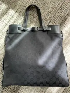 GUCCI  超美品！黒大きめトートバッグA4トート　B4トート