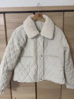 キルティングジャケット　ホワイト　オフホワイト　白