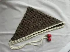 【ハンドメイド】　バブーシュカ　ブラウン　ラメ　アイボリー　いちごのモチーフ