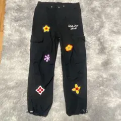 フラワーパッチワーク カーゴパンツ ブラック