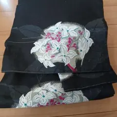 アンティーク名古屋帯 黒地 花文様 モダン