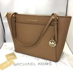 M MICHAEL KORS バッグ　 トートバッグ ボイジャー　新品のサムネイル