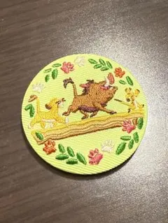 Biscuit ビスキュイ　ディズニー　ビスケット　ライオンキング　刺繍缶バッジ