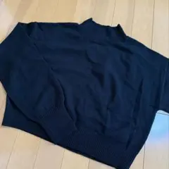 GU ブラック長袖　薄手ニット　S