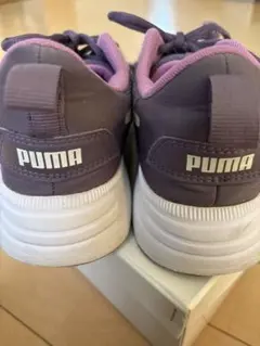 パープル スニーカー