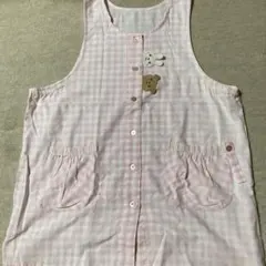 ピンクのチェック柄エプロン