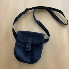 ユニクロ　ミニショルダーバッグ