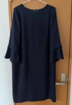 未使用⭐︎untitled ネイビー フレアスリーブ ワンピース　3