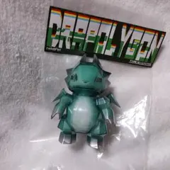 ソフビ ドラポラゴン nekorat LOFT ソフビマーケット ドラポリゴン0Z ソフビ ネコラット ソフビ nekorat 2体セット - メルカリ