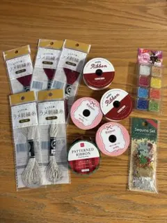 （508）クリスマス向き　ラメ刺繍糸　リボン　ビーズ　スパンコールセット　百均