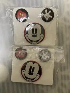 ミッキーマウス バッジ 2個セット