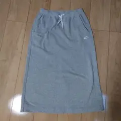 New Balance グレー ロングスカート