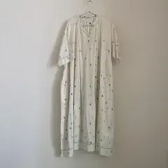 makuドット柄刺繍 ロングワンピース ホワイト - メルカリ