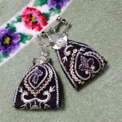 インド刺繍リボン　イヤリング