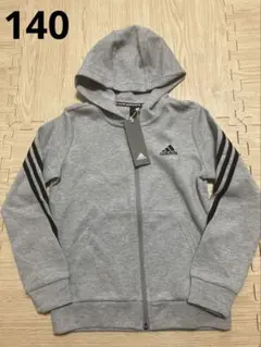 adidas グレー フード付きパーカー