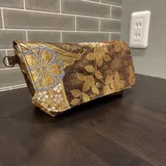 ハンドメイド　リメイク　帯　和柄デザイン ポーチ　　　　ショルダーバッグ