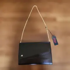 コシノジュンコ（JUNKO KOSHINO）によるレザー製バッグ