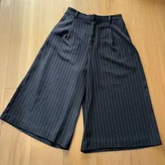 ワイドパンツ ガウチョパンツ ストライプ　黒　UNIQLO