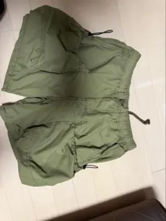 REMI RELIEF オリーブ カーゴショーツのサムネイル