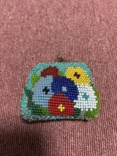 花柄ビーズ刺繍がま口小物入れ