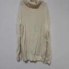 UNIQLO タートルネックニット
