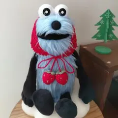ハンドメイド　パペットスンスン　三角ショール 　 ぬいぐるみ用　イチゴモチーフ