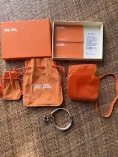 Folli Follie 編み込みレザーブレスレット