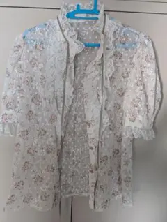 Treat UrseIf Haney Burry 花柄レース 半袖ブラウスのサムネイル