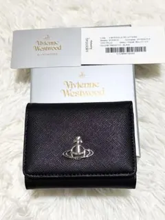 大人気⭐︎Vivienne Westwood 三つ折り財布のサムネイル