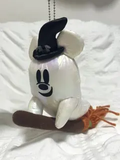 ディズニー　2024年ハロウィン　ぬいぐるみバッジ