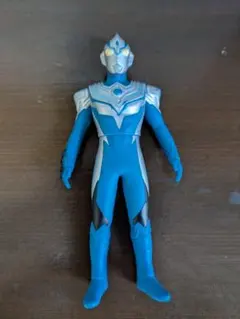 ウルトラヒーローシリーズ67　ウルトラマンフーマ　ソフビ　フィギュア