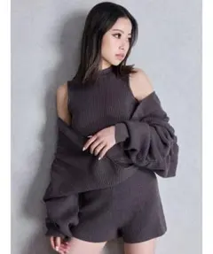 リブニットオフショルダーセットアップ ダークグレーアームギャザーレイヤードニット