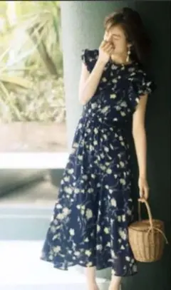 GRLネイビー フラワープリント ロングワンピース