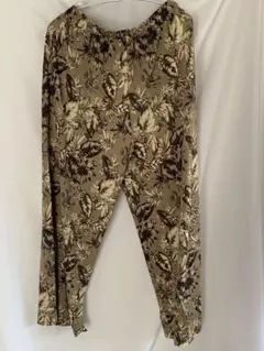 花柄パンツ ベージュ系 ゴムウエスト