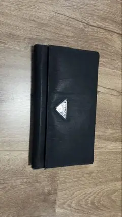 PRADA 2つ折り財布 黒