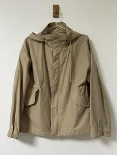 マウンテンパーカー