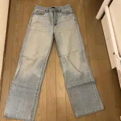 UNIQLOライトブルーワイドレッグデニム