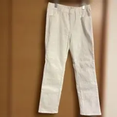 ホワイト カジュアルパンツ