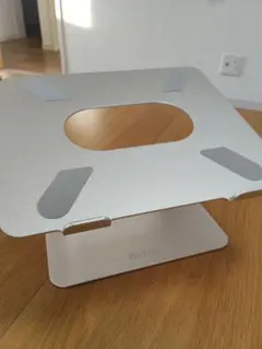 BoYata アルミ PCスタンド＊ 高さ調整可能