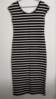 【値下げ中！新品美品！】IÉNA 黒と白のボーダー 半袖ワンピース