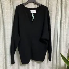 アダムエロペ YAKスリットネックプルオーバー ヤク100% ニット ブラック