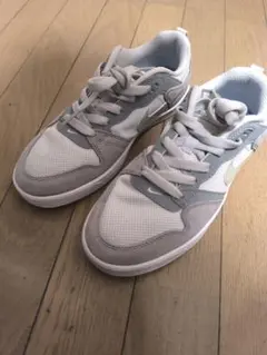 Nike Alleyoop ホワイト/グレー スニーカー CN23.5