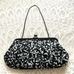 ⭐️黒ビーズ装飾のバッグ⭐️