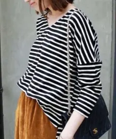 【送料込み✨】SLOBE IENA Vネック　ボーダーＴシャツ