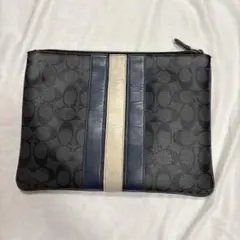 Coach ストライプデザイン クラッチバッグ