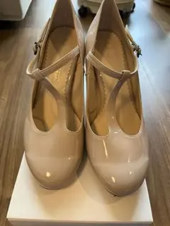 tストラップ パンプス