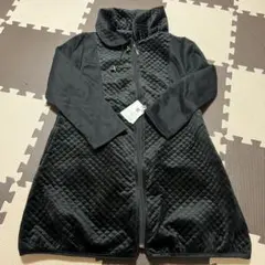 フード付きブラックキルティングジャケット