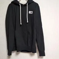 ノースフェイス黒パーカー